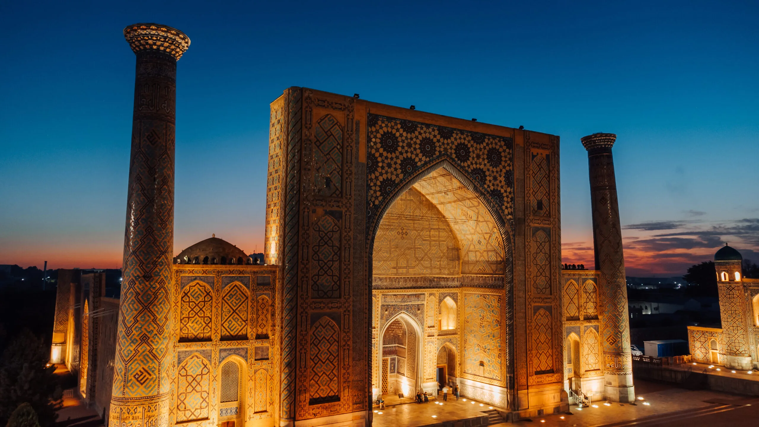 registan-square-in-samarkand-uzbekistan-at-night-2023-11-27-05-17-07-utc (1)